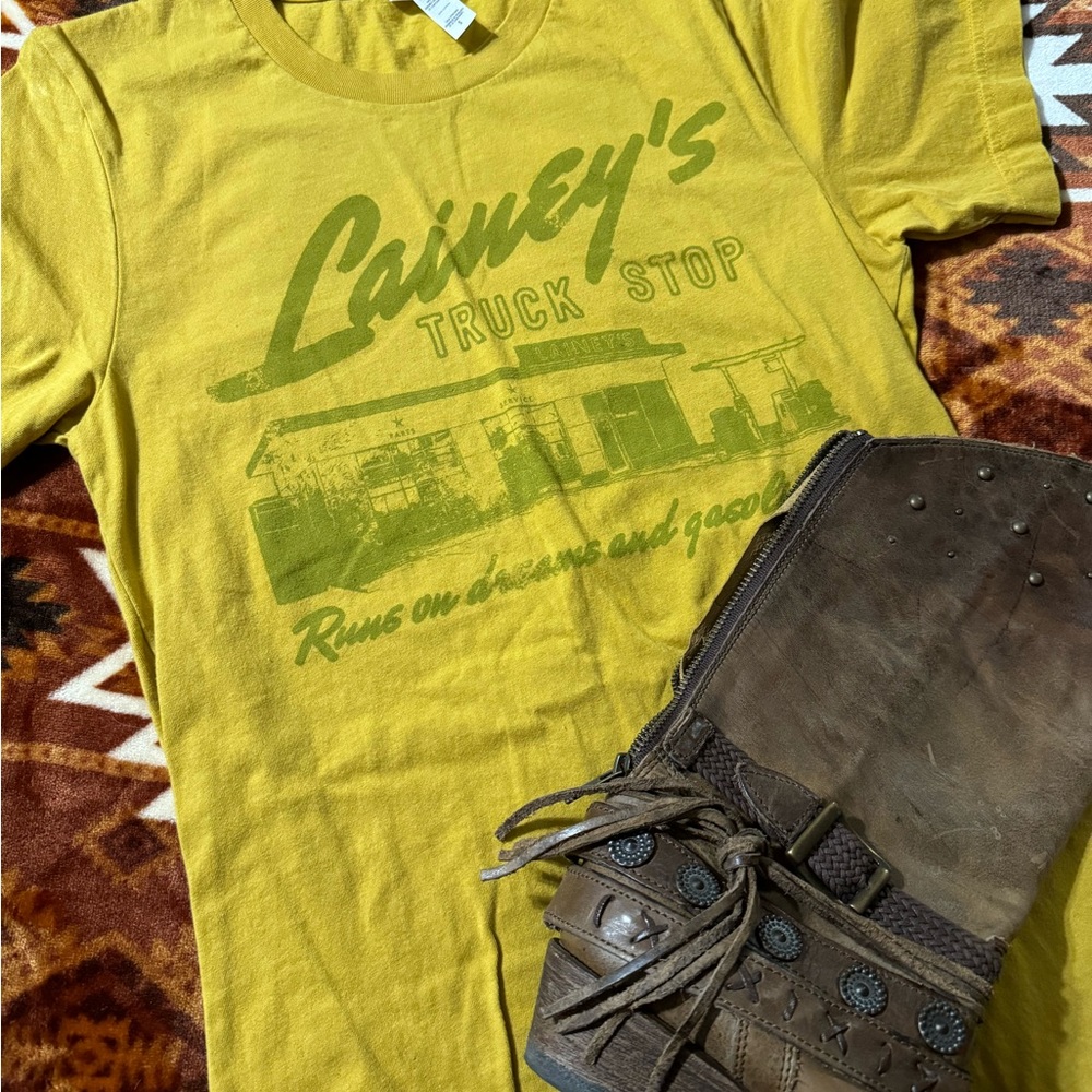 Lainey Wilson Concert Tee